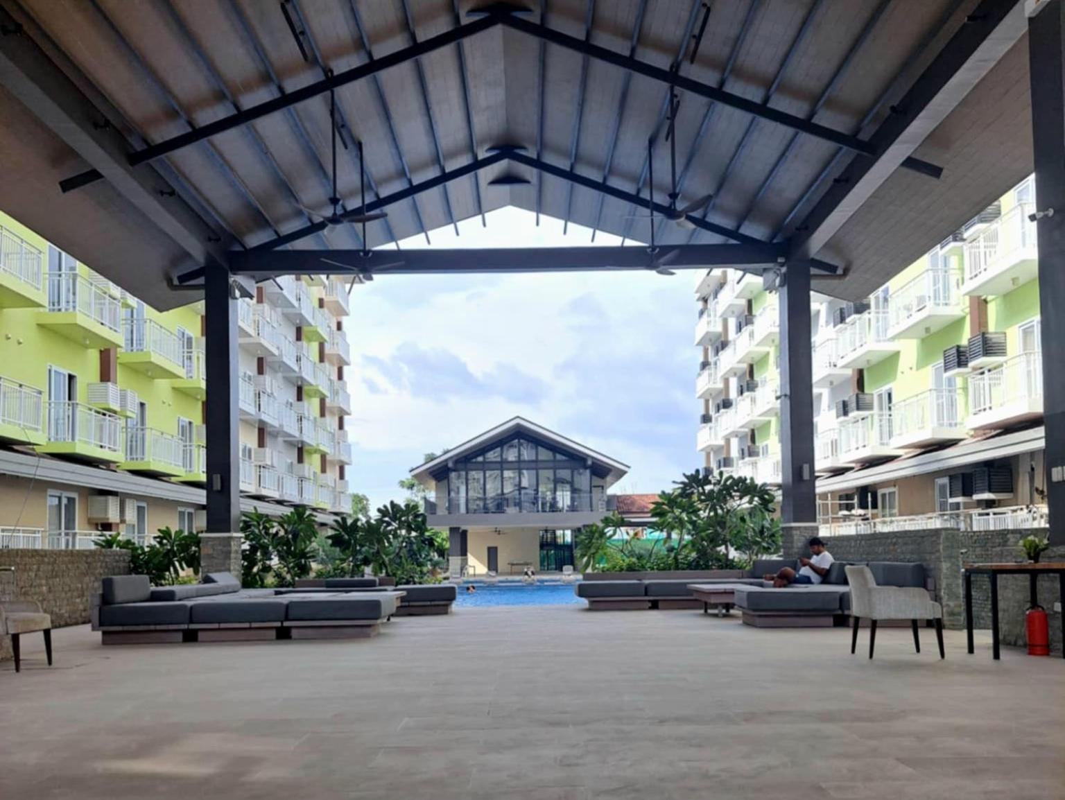 Cozy Condo Unit 5Mins From Mactan Cebu Int'L Airport With Netflix 麦克坦 外观 照片