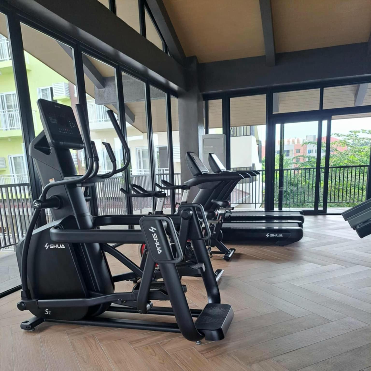 Cozy Condo Unit 5Mins From Mactan Cebu Int'L Airport With Netflix 麦克坦 外观 照片